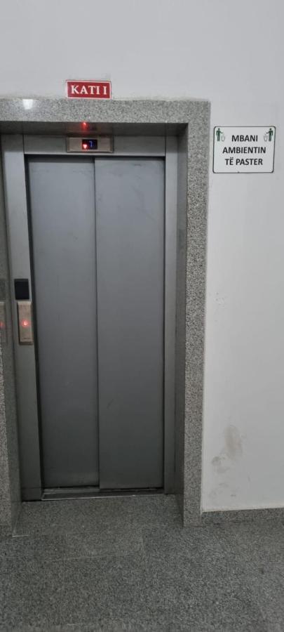 TiranaDailyRentalApartment Bagian luar foto